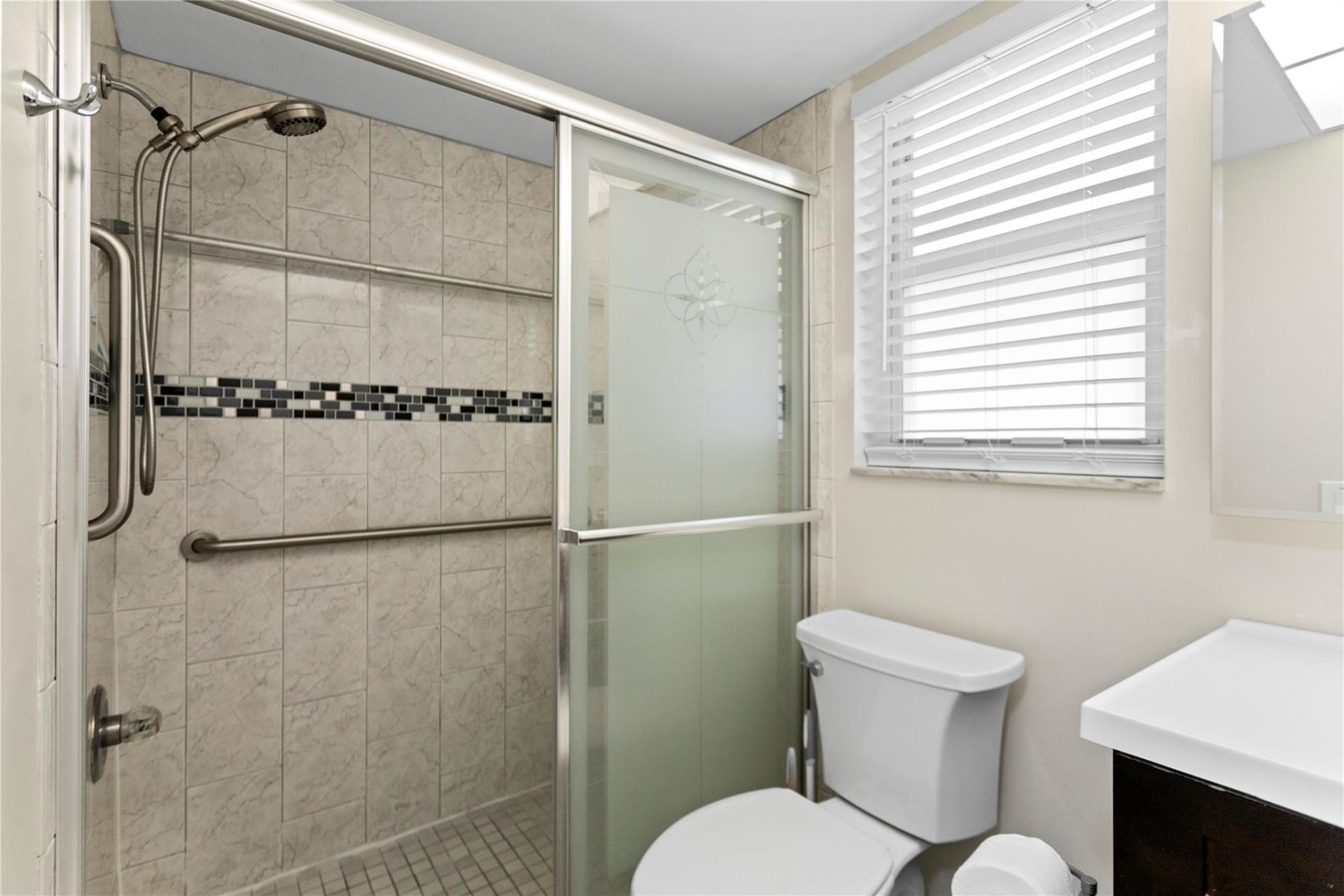 2801 N Pine Island Road, Unit 208, Sunrise, FL 33322 Photo