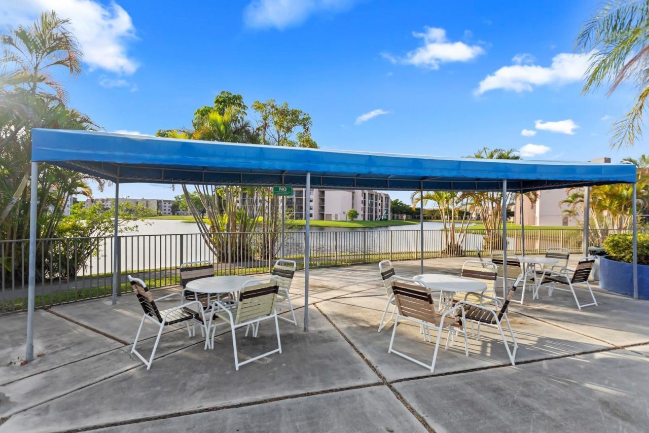 2801 N Pine Island Road, Unit 208, Sunrise, FL 33322 Photo