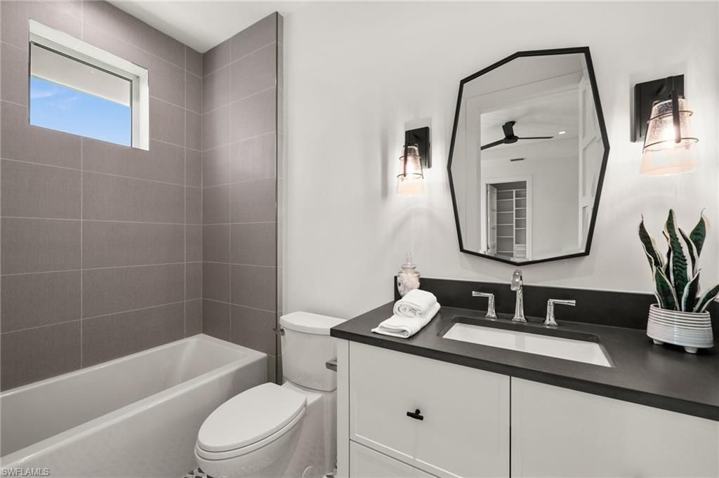 506 Neapolitan Ln, Naples, FL 34103 Photo