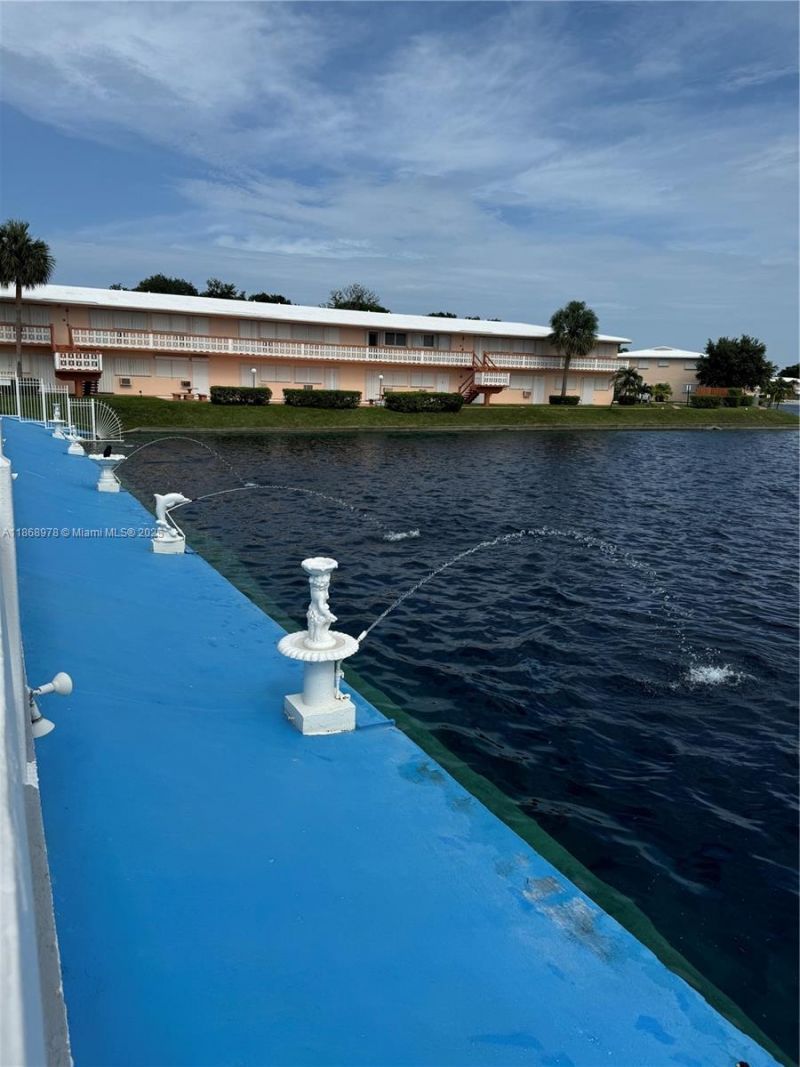 900 SW 11th Ave, Unit 8C, Hallandale Beach, FL 33009 Photo