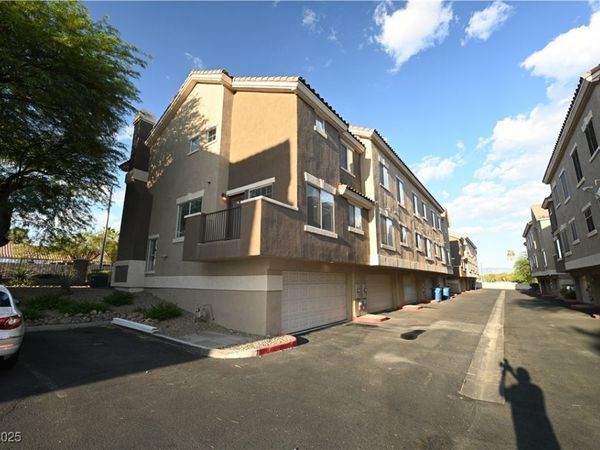 2775 Red Vista Court, Henderson, NV 89074