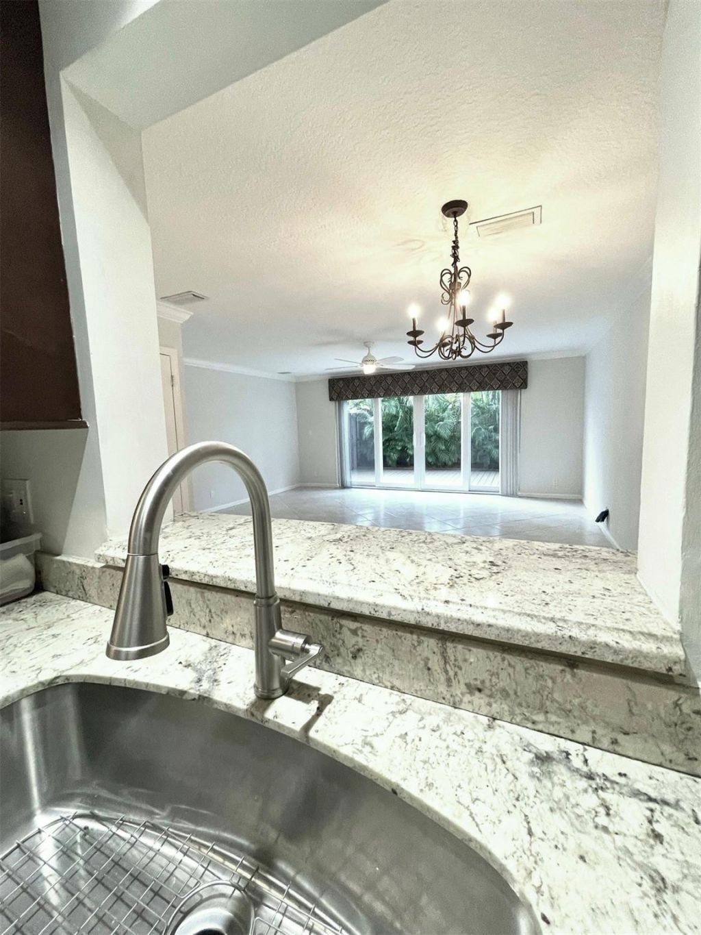 801 SE 16th Court, Unit 11, Fort Lauderdale, FL 33316 Photo