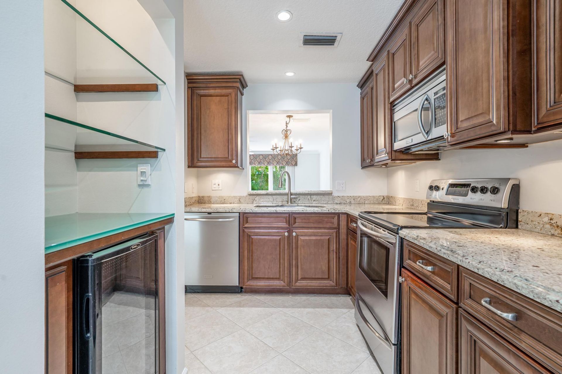 801 SE 16th Court, Unit 11, Fort Lauderdale, FL 33316 Photo