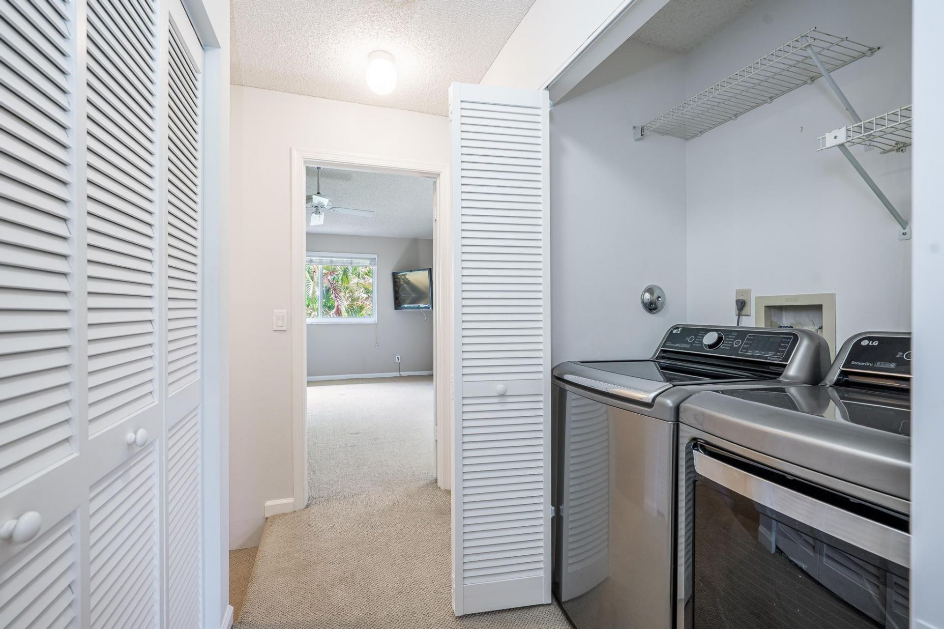 801 SE 16th Court, Unit 11, Fort Lauderdale, FL 33316 Photo