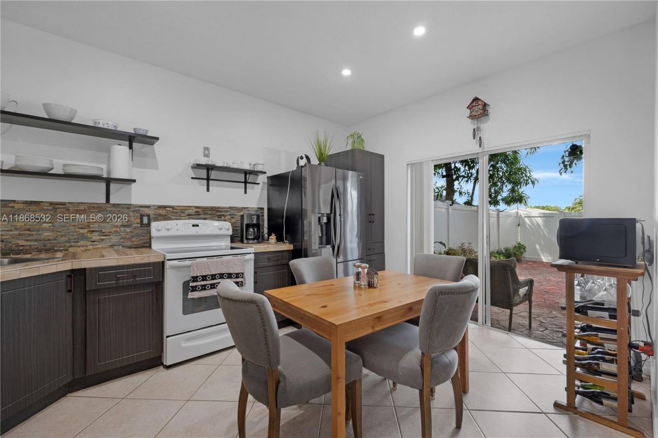 12913 SW 49th Ct, Miramar, FL 33027 Photo