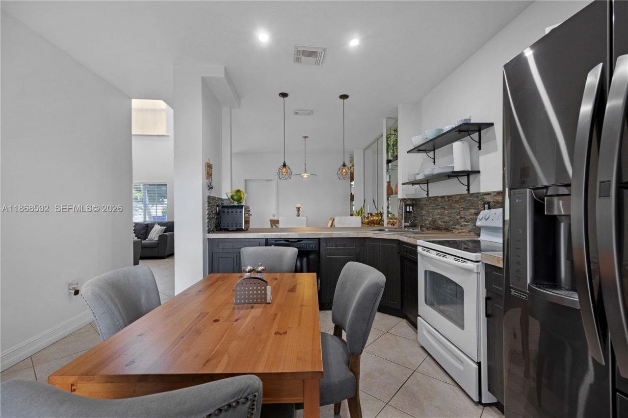 12913 SW 49th Ct, Miramar, FL 33027 Photo