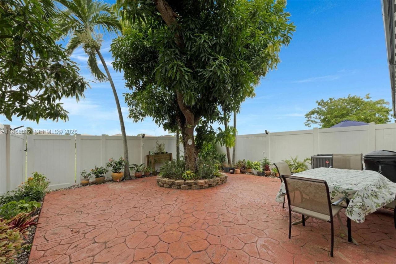 12913 SW 49th Ct, Miramar, FL 33027 Photo