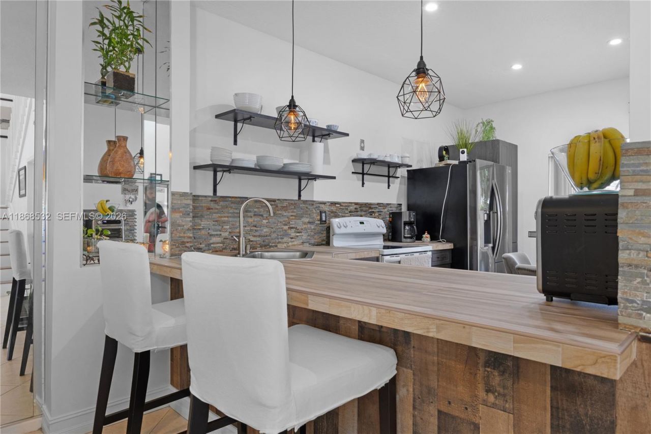 12913 SW 49th Ct, Miramar, FL 33027 Photo