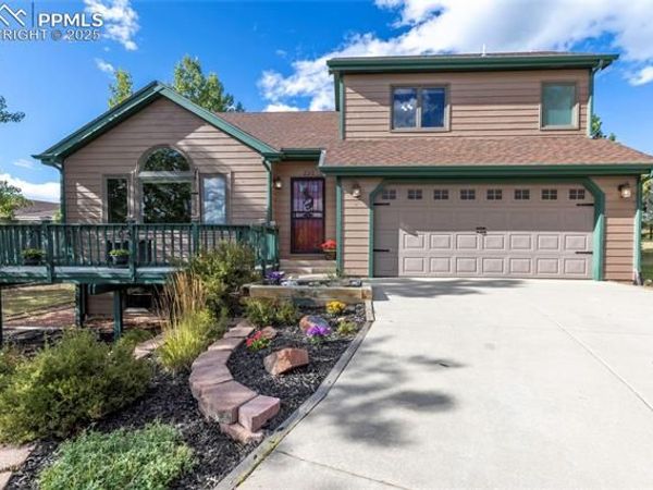 220 Crestwood Drive, Woodland Park, CO 80863