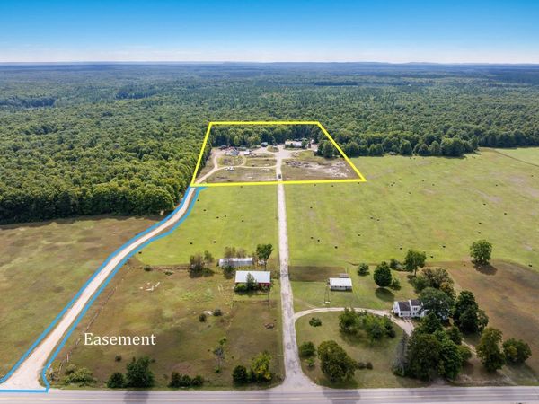 17437 Almira Road, Lake Ann, MI 49650