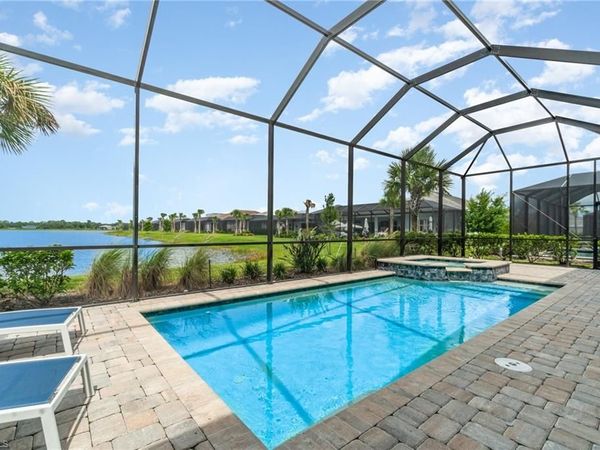17583 Winding Oak LN, NORTH FORT MYERS, FL 33917