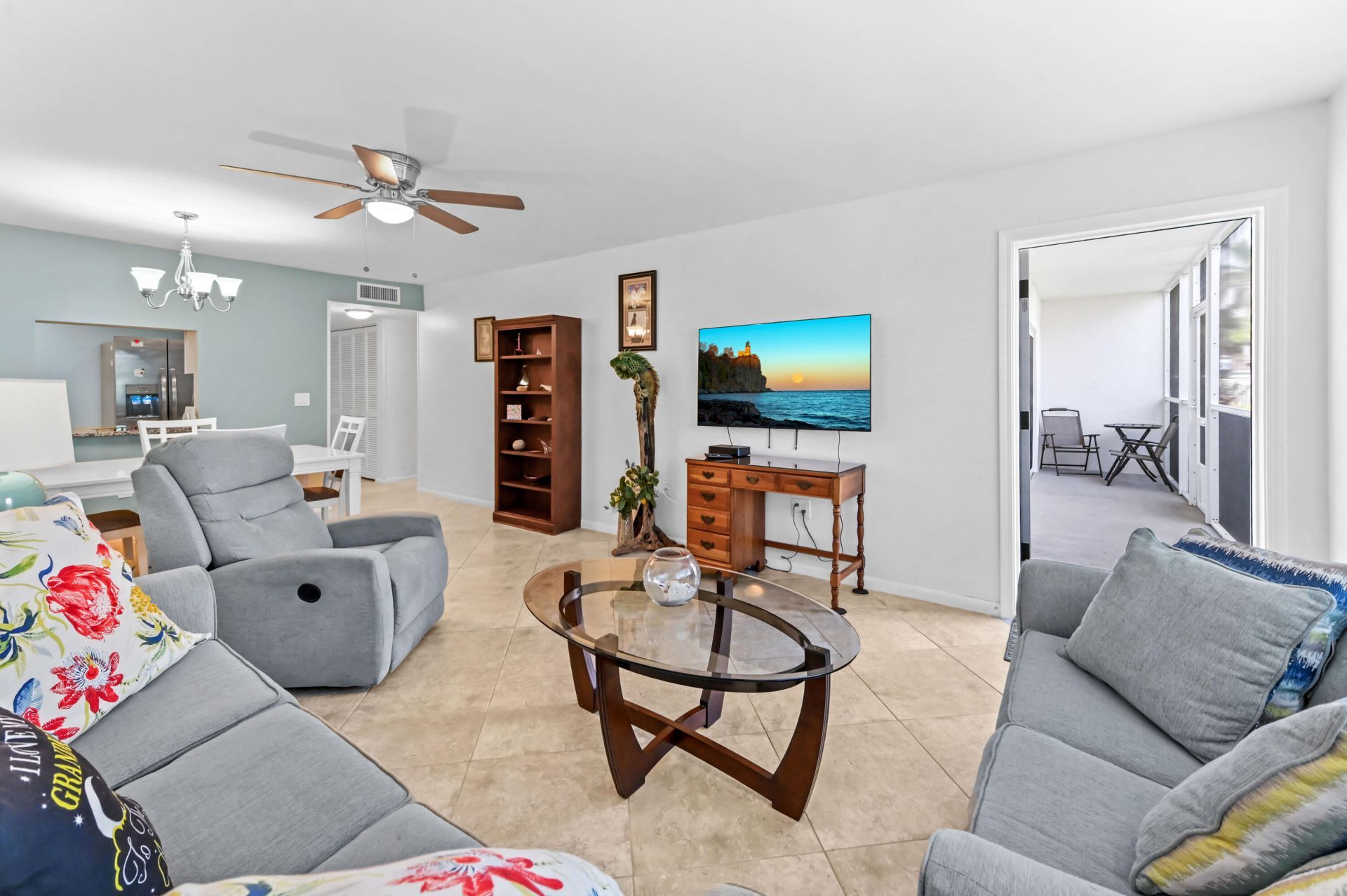 1516 S Lakeside Drive, Unit 110, Lake Worth Beach, FL 33460 Photo