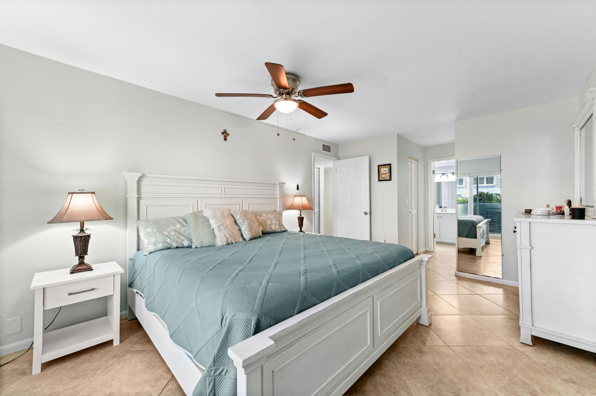 1516 S Lakeside Drive, Unit 110, Lake Worth Beach, FL 33460 Photo