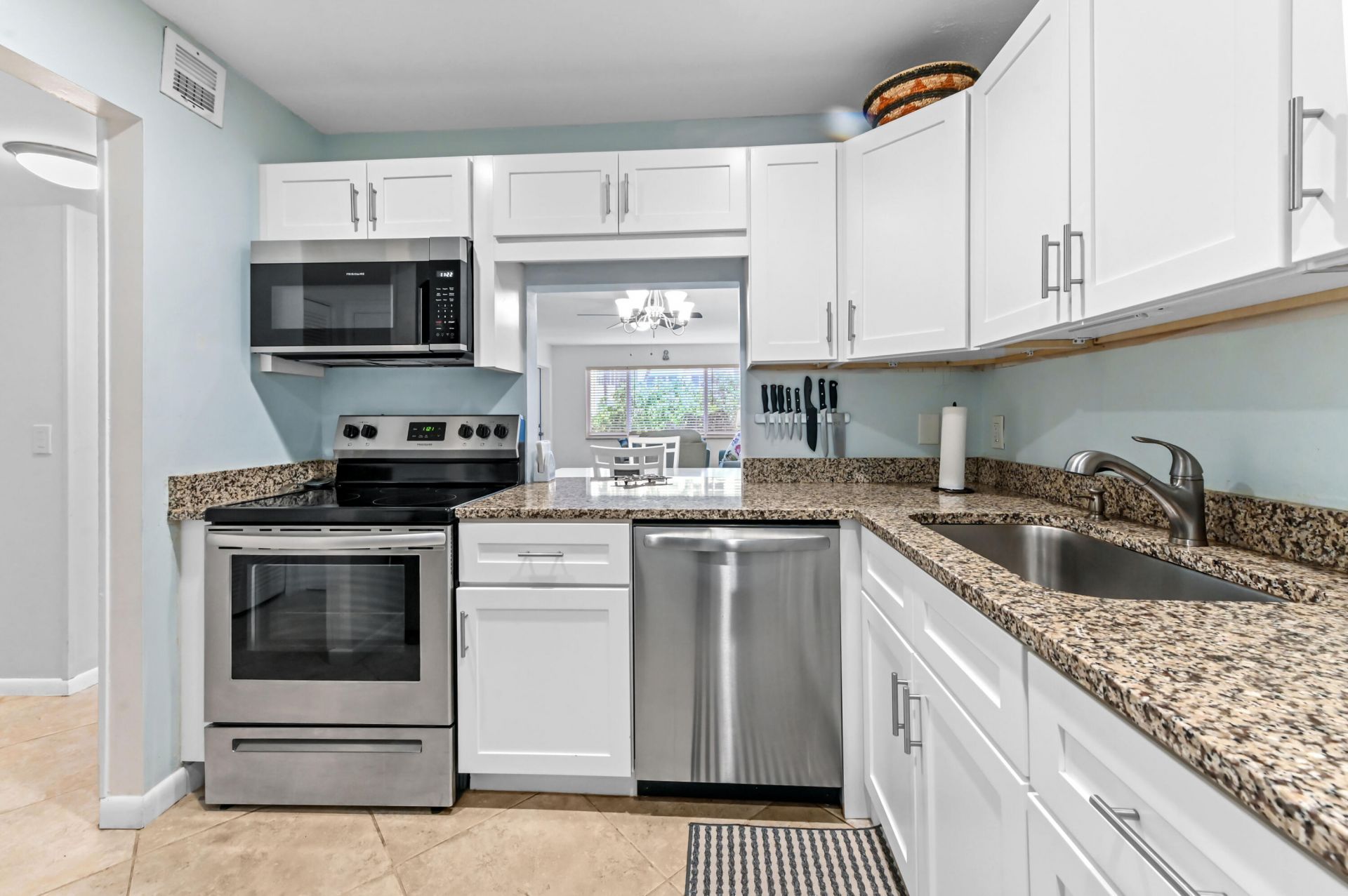 1516 S Lakeside Drive, Unit 110, Lake Worth Beach, FL 33460 Photo