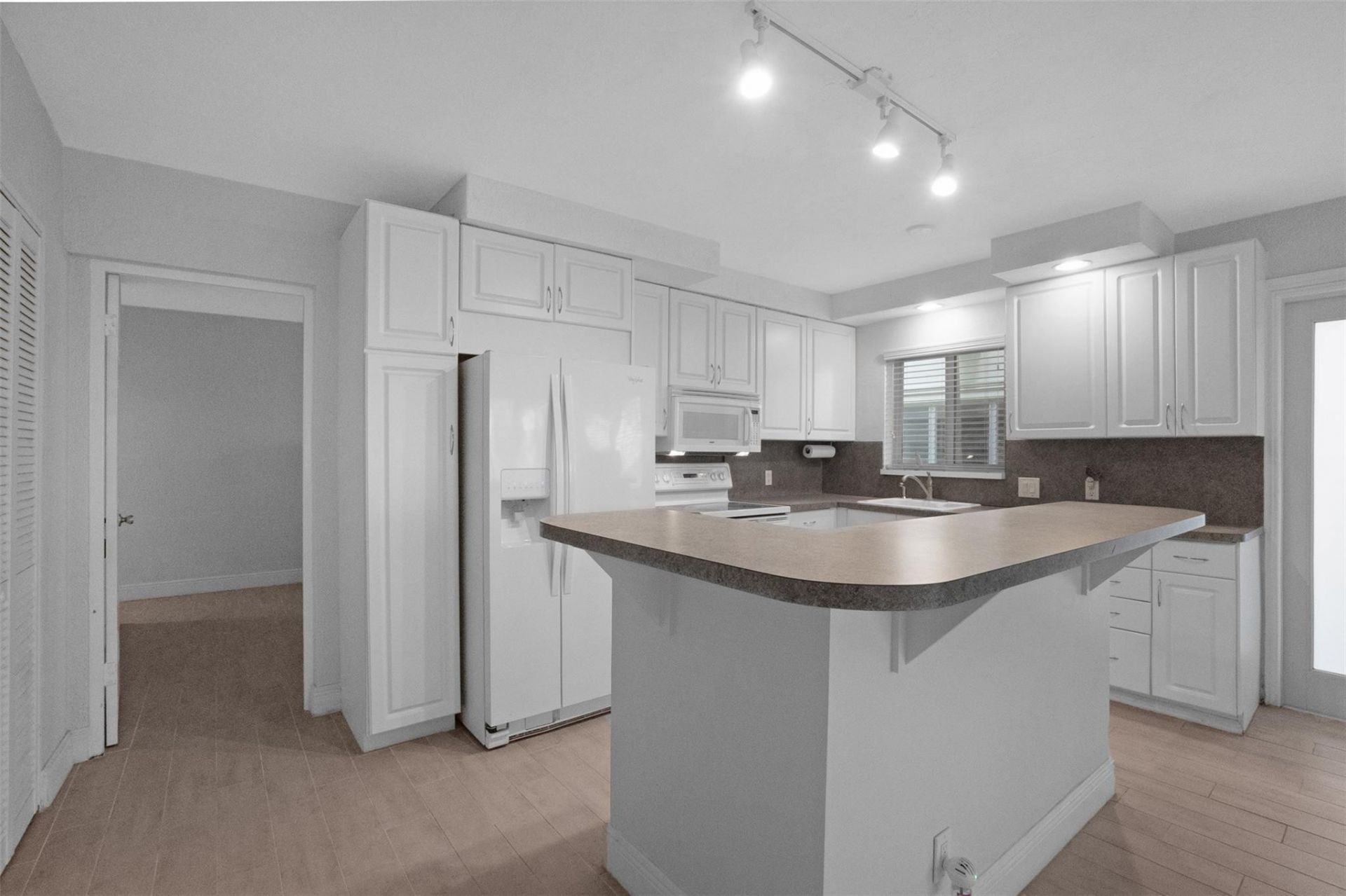 1000 SE 4th Street, Unit 127, Fort Lauderdale, FL 33301 Photo