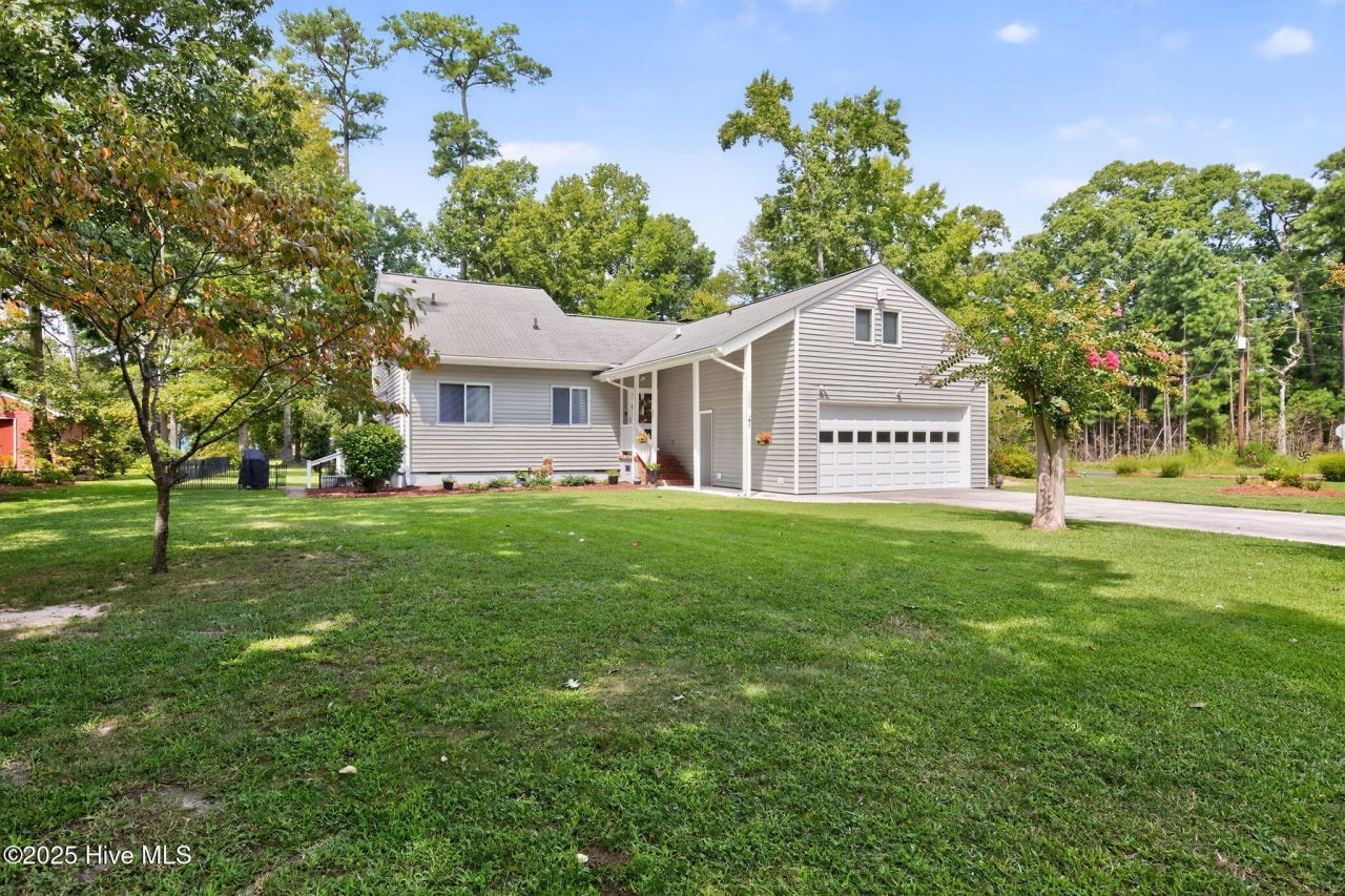 102 Sycamore Street, Hertford, NC 27944 Main Photo