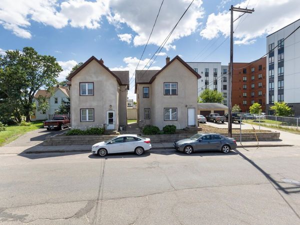 916 14th Avenue NE, Minneapolis, MN 55413