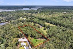 3950 Humbert Road photo 4