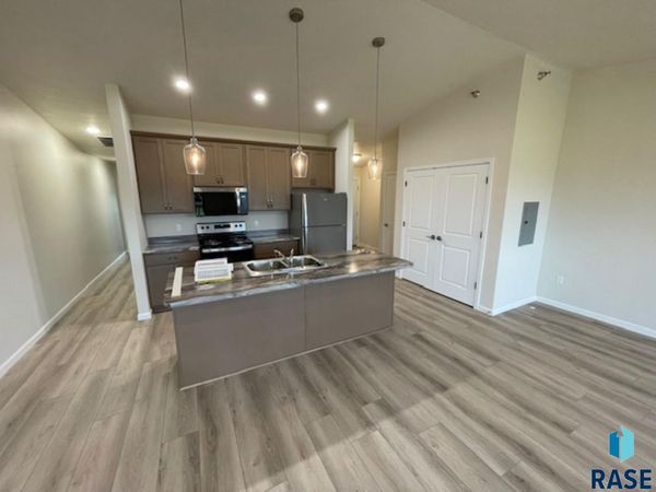 9308 W 32nd St, Unit 10, Sioux Falls, SD 57106