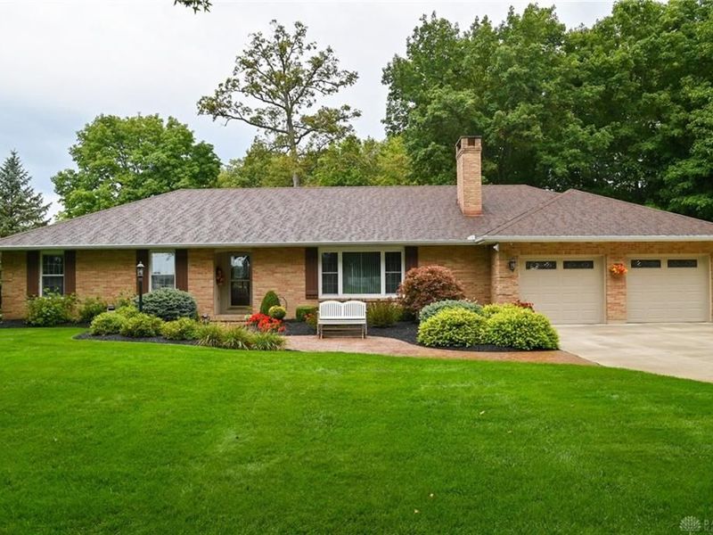 9072 Stillwater Drive, Bradford, OH 45308 Photo 1