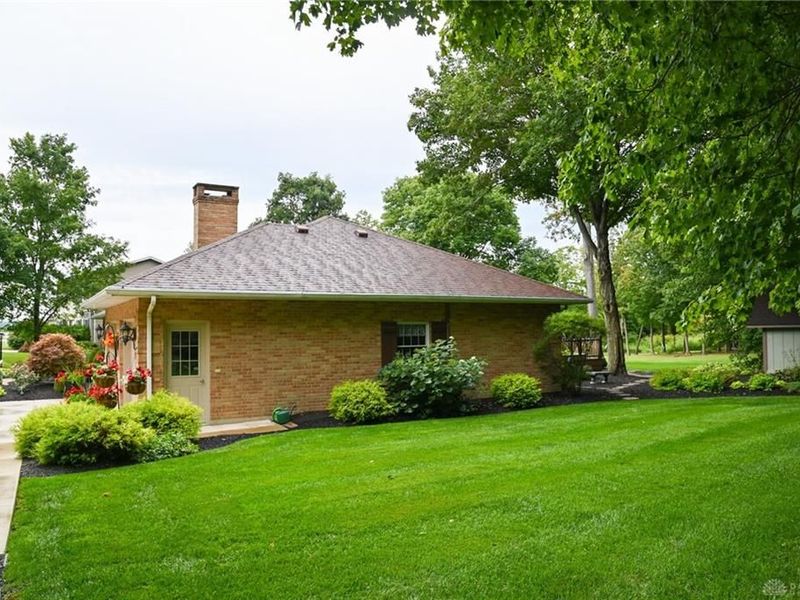 9072 Stillwater Drive, Bradford, OH 45308 Photo 11