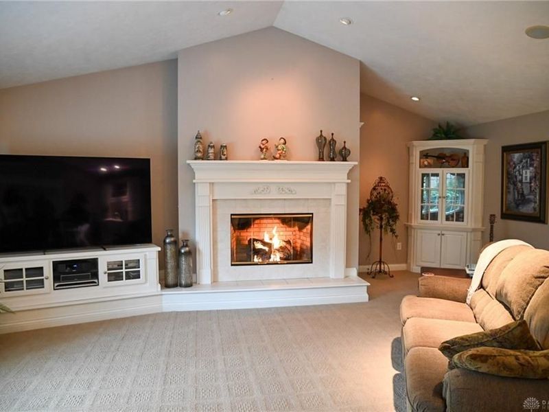 9072 Stillwater Drive, Bradford, OH 45308 Photo 2