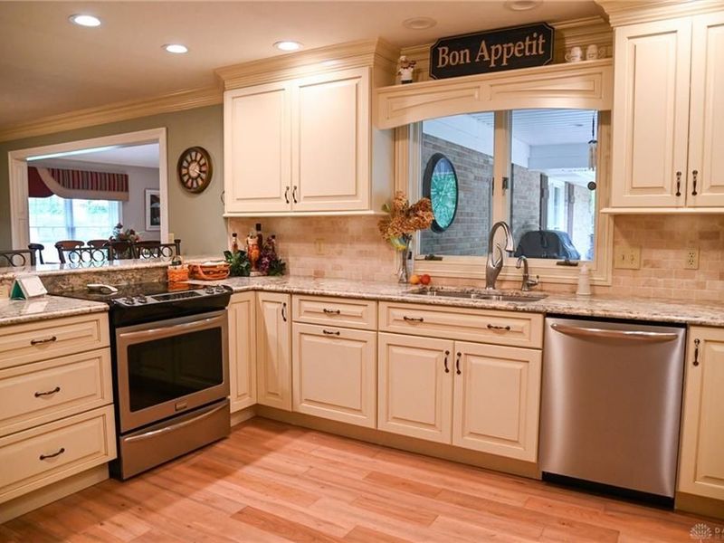 9072 Stillwater Drive, Bradford, OH 45308 Photo 6