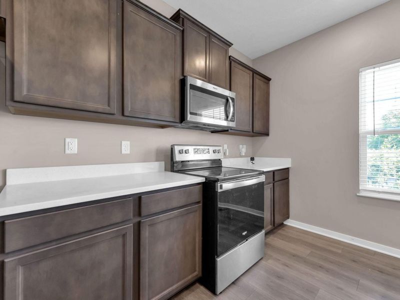 4410 Holstein Drive, Columbus, OH 43207 Photo 12