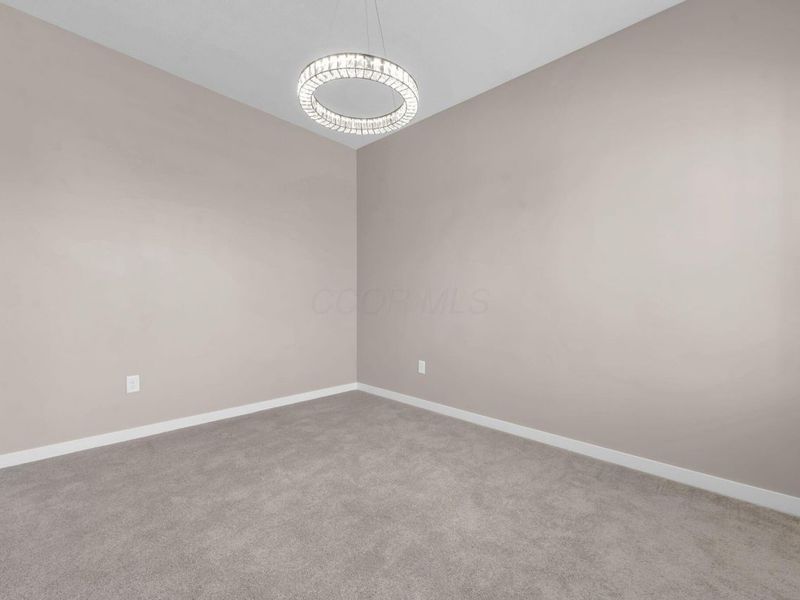 4410 Holstein Drive, Columbus, OH 43207 Photo 9