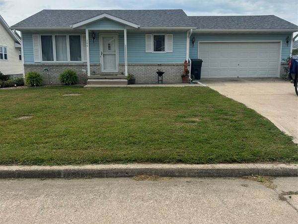 206 Beverly Circle, Monroe, IA 50170