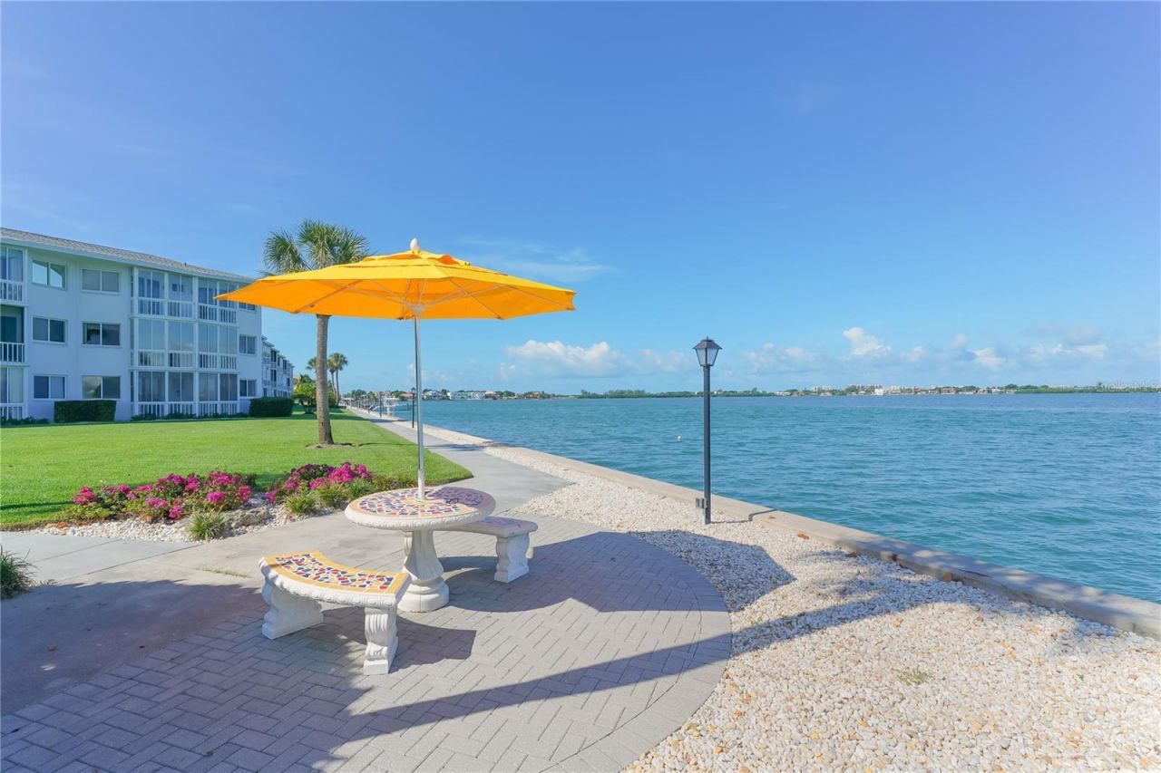 771 John Ringling Boulevard, Unit 7, Sarasota, FL 34236 Photo