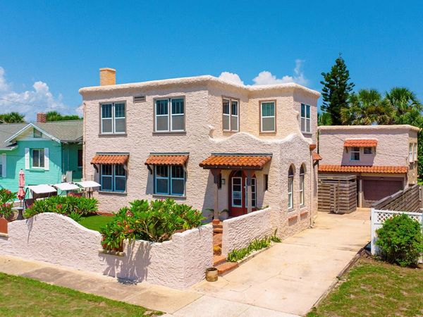 529 Hillside Avenue, Daytona Beach, FL 32118