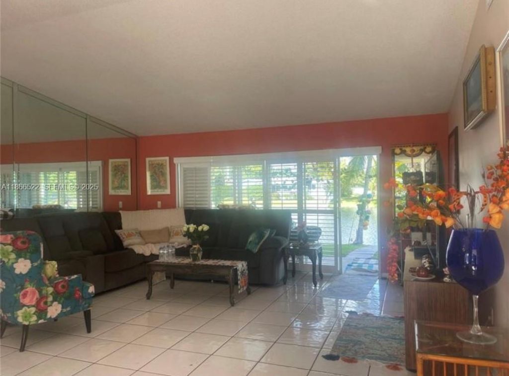 7551 SW 42nd Pl, Davie, FL 33314 Photo