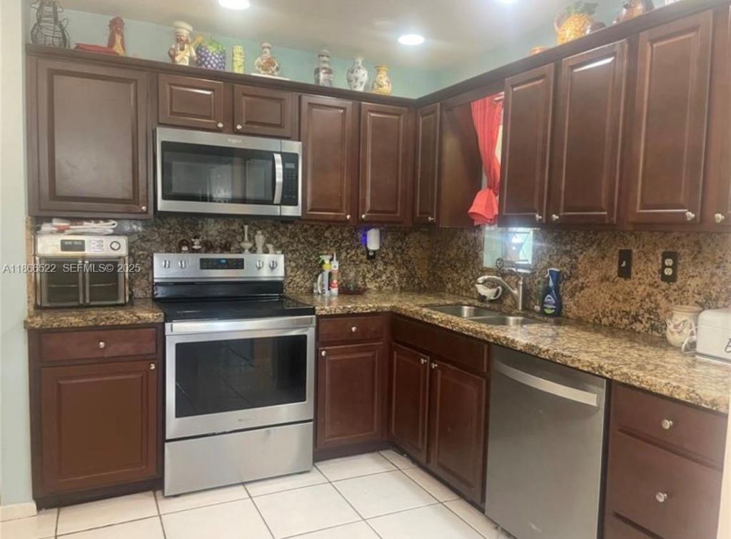 7551 SW 42nd Pl, Davie, FL 33314 Photo
