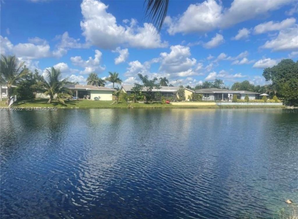 7551 SW 42nd Pl, Davie, FL 33314 Photo
