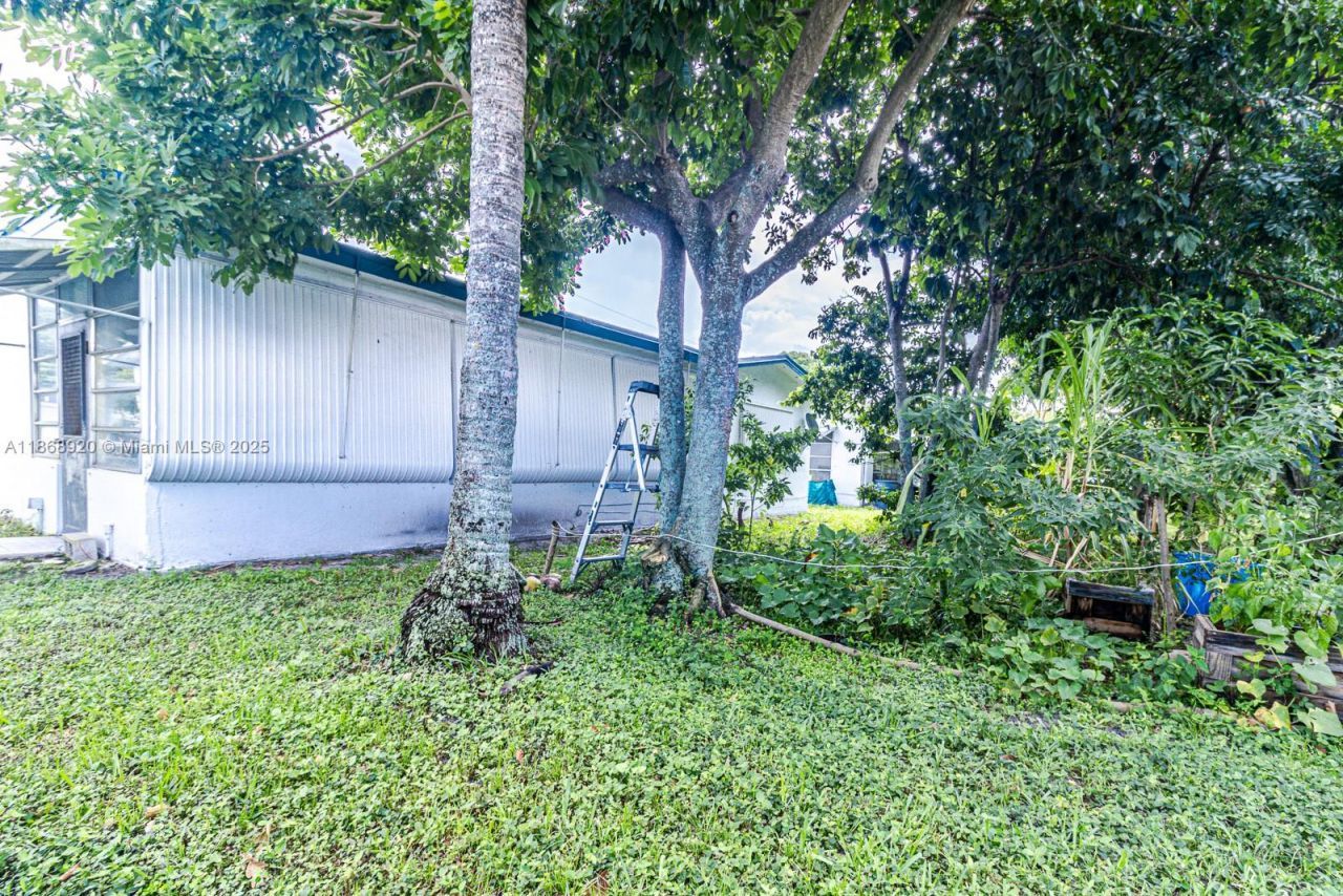 4231 NW 49th Ave, Lauderdale Lakes, FL 33319 Photo