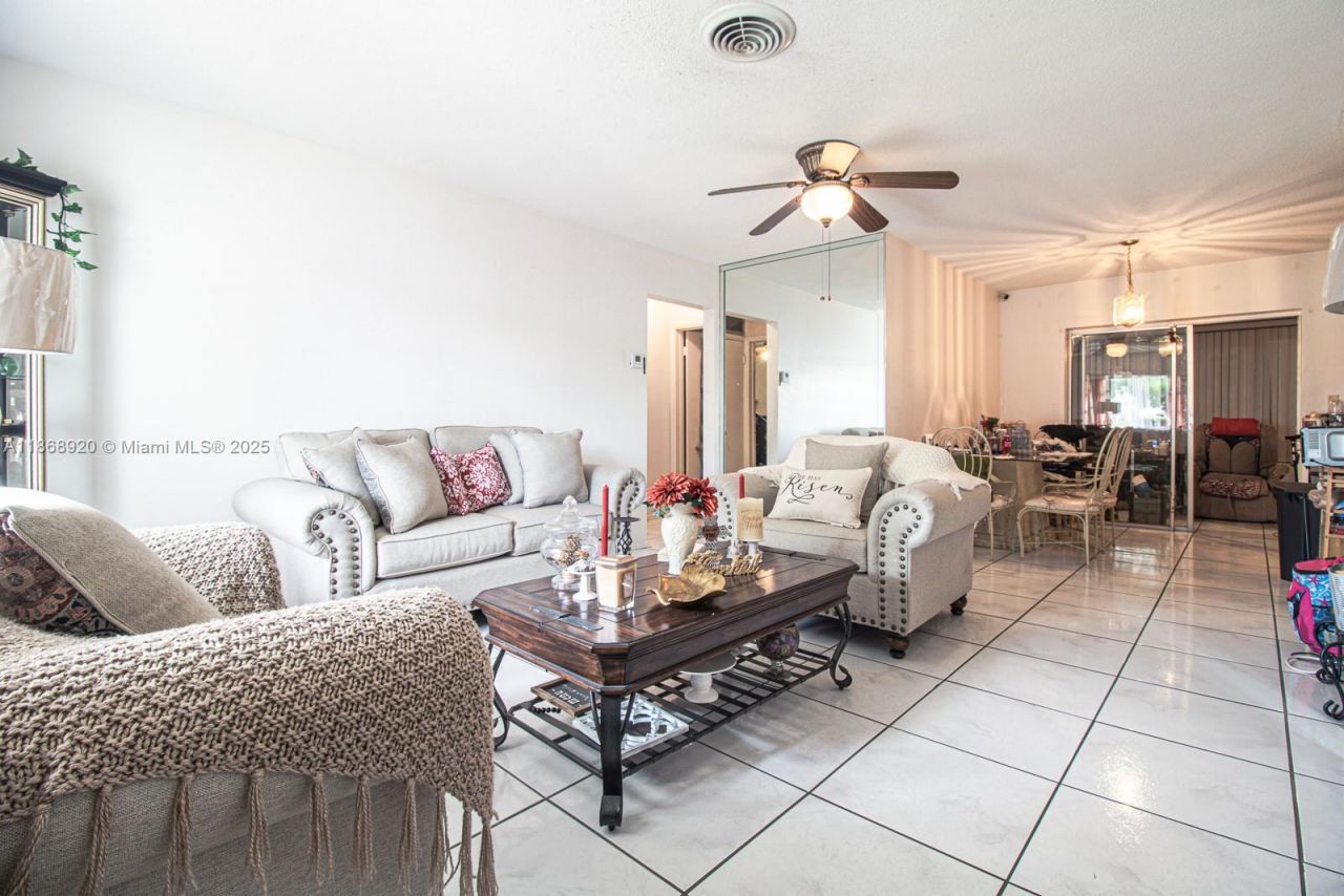 4231 NW 49th Ave, Lauderdale Lakes, FL 33319 Photo