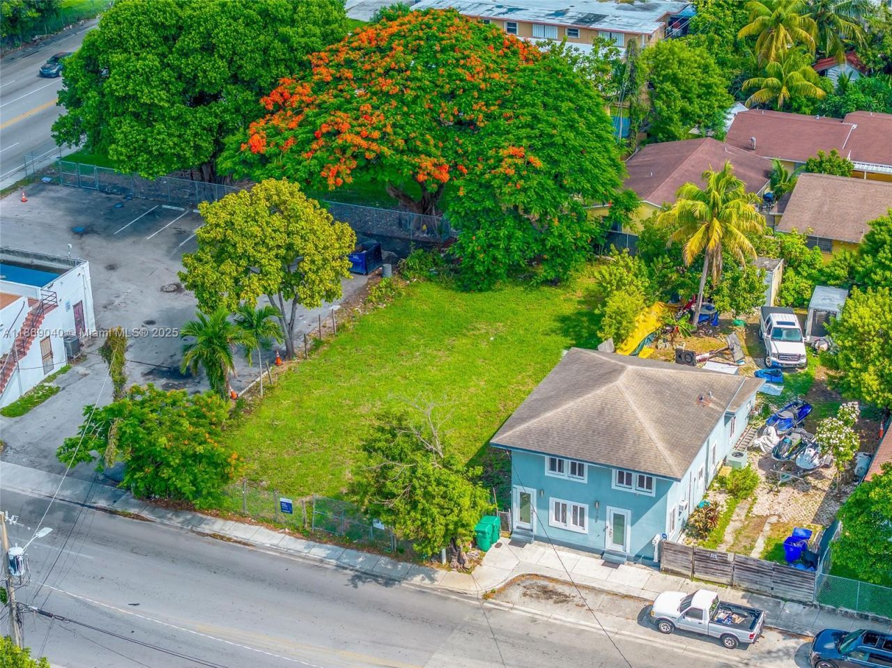 2177 NW 28th St, Miami, FL 33142 Photo