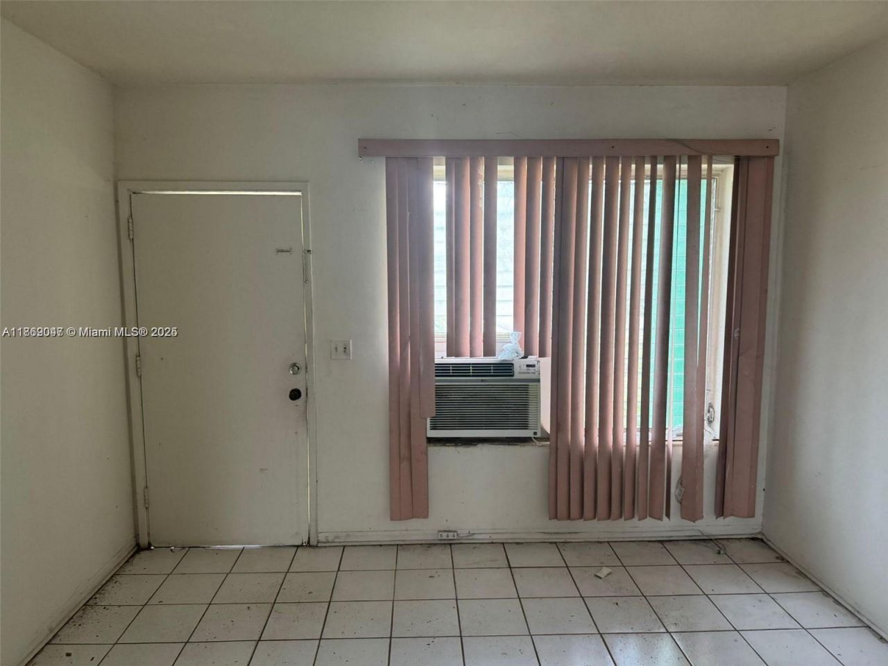 1450 NE 118th St, Miami, FL 33161 Photo