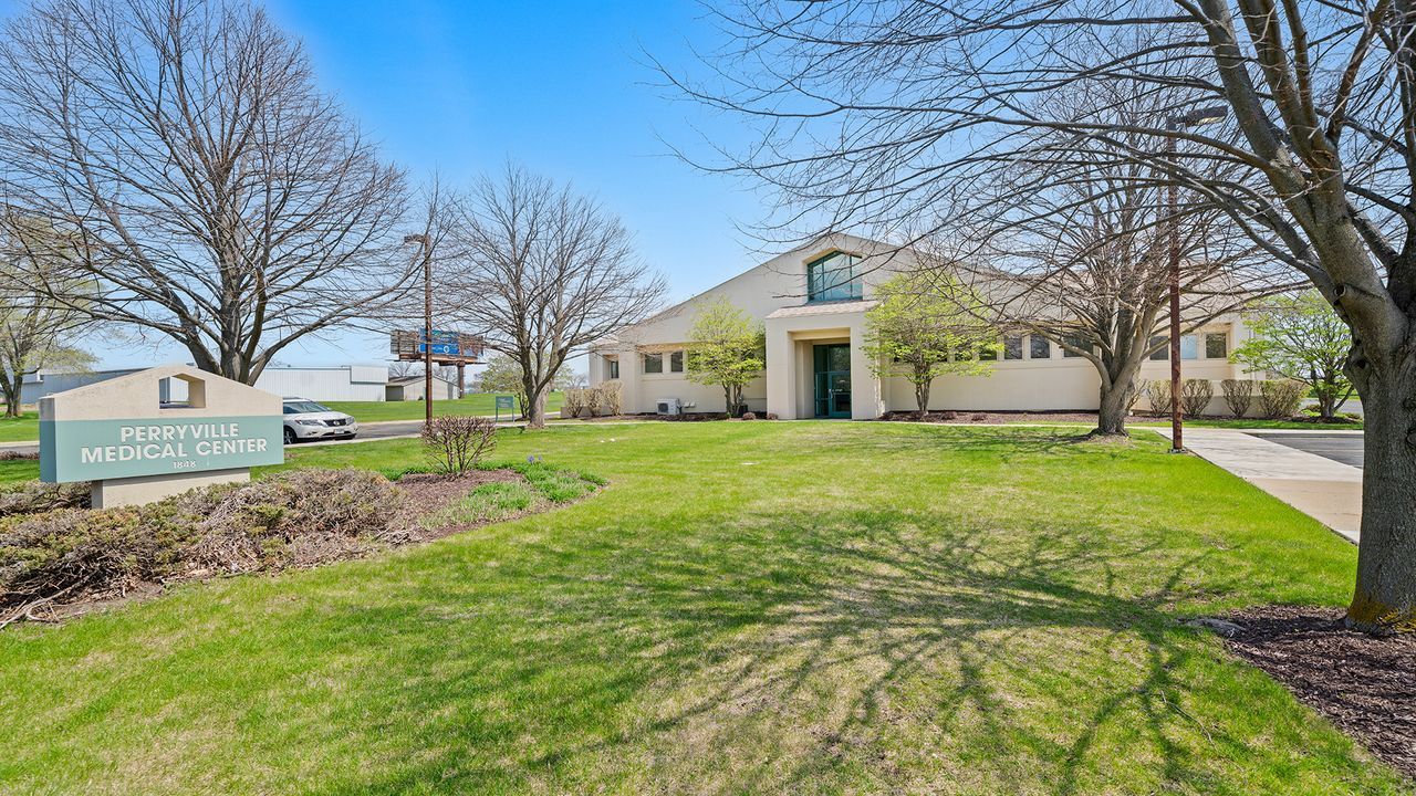 1848 Daimler Rd, Rockford, IL 61112