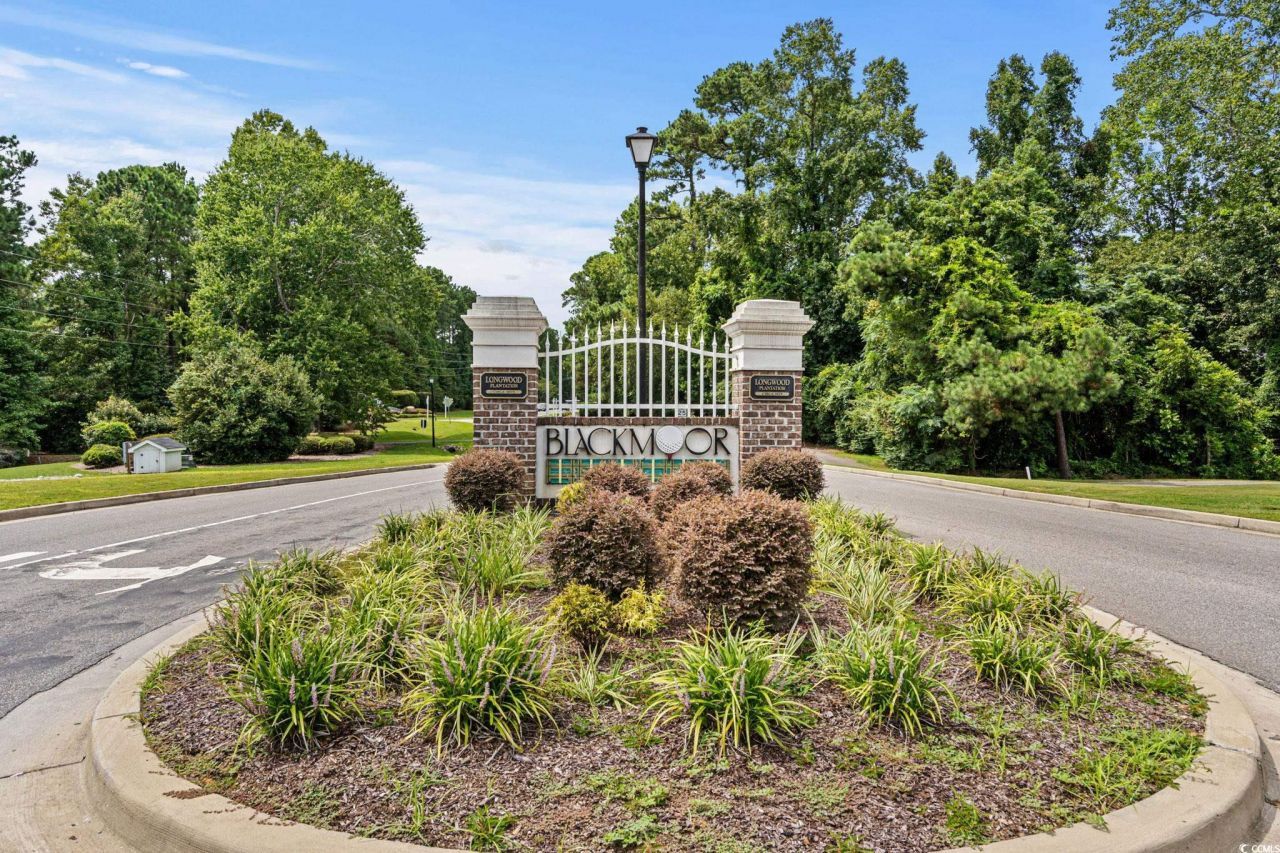 5792 Longwood Dr. Photo 29