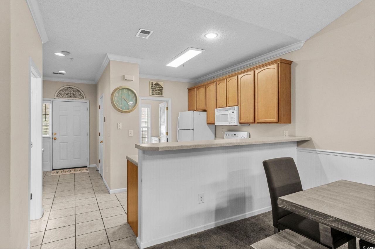 5792 Longwood Dr. Photo 9