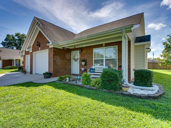 288 Briarstone Drive, Rossville, GA 30741