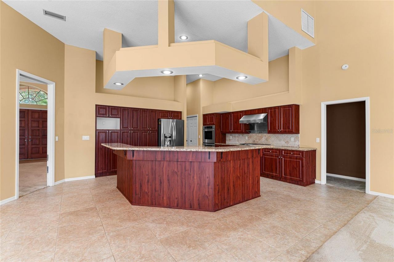 9117 Woodridge Run Drive, Tampa, FL 33647 Photo