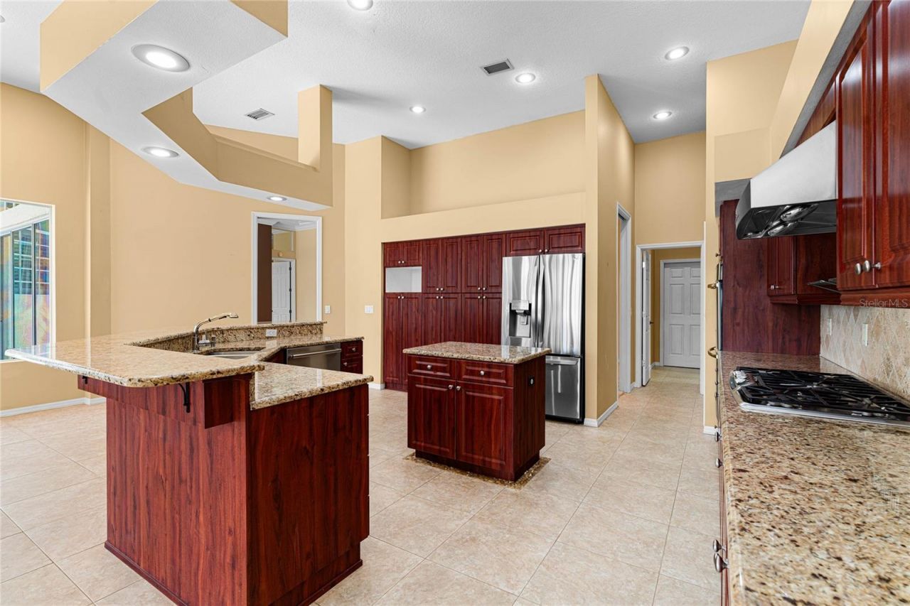 9117 Woodridge Run Drive, Tampa, FL 33647 Photo