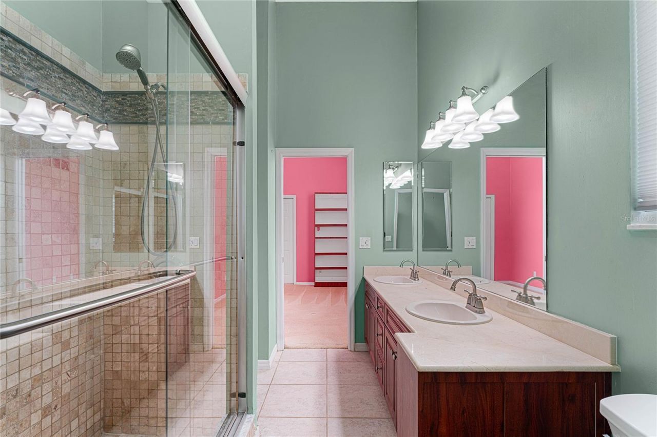 9117 Woodridge Run Drive, Tampa, FL 33647 Photo