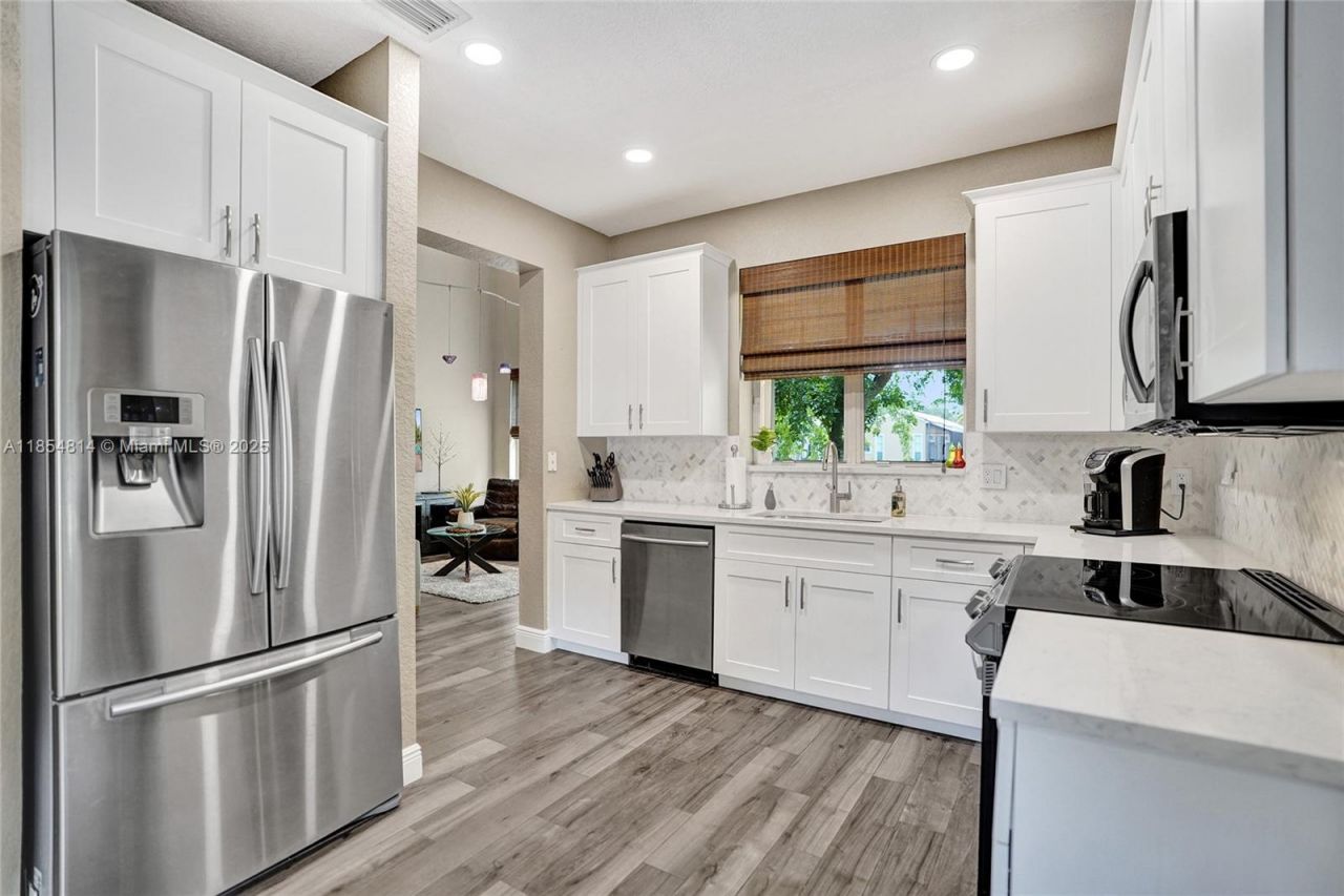 5724 NW 120th Ave, Coral Springs, FL 33076 Photo