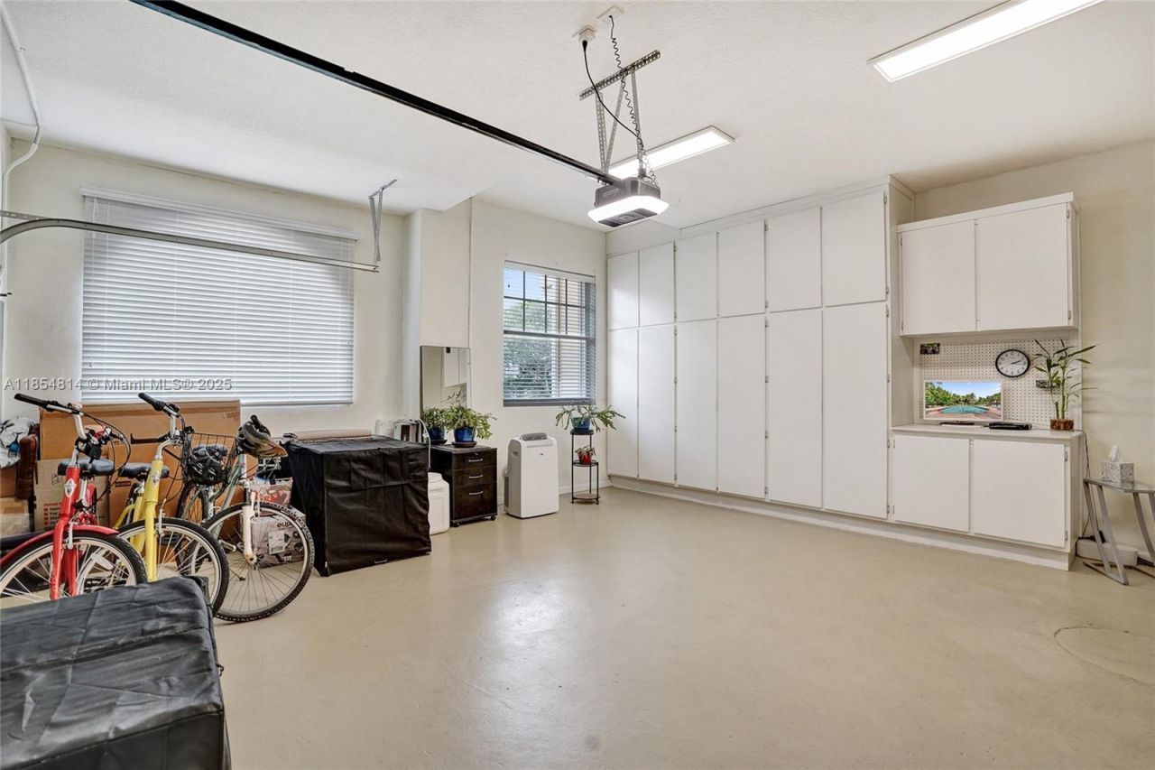 5724 NW 120th Ave, Coral Springs, FL 33076 Photo