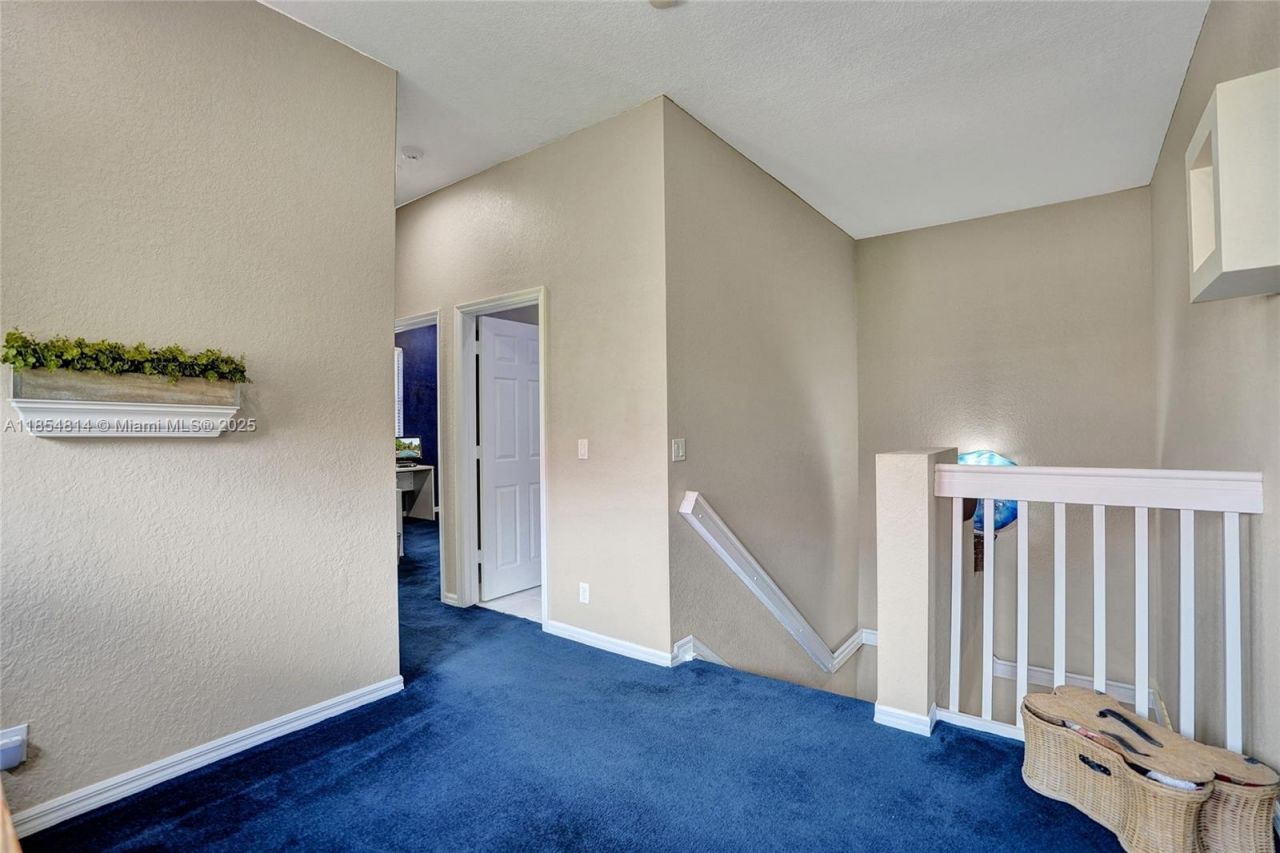 5724 NW 120th Ave, Coral Springs, FL 33076 Photo