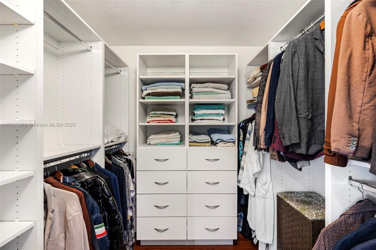 2401 Collins Ave, Unit 1808, Miami Beach, FL 33140 Photo